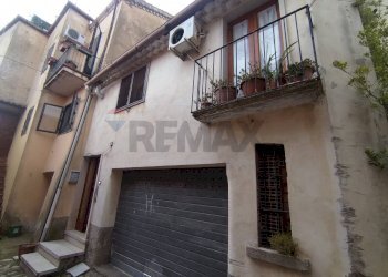 Edificio all\'aperto - Casa semi indipendente VIA ACHILLE SANNIA
 
97, Morcone - foto 3