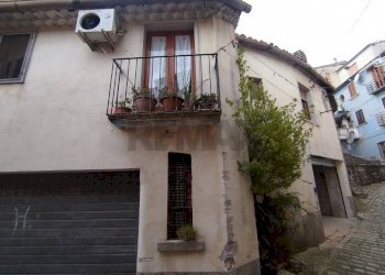 Casa all\'aperto - Casa semi indipendente VIA ACHILLE SANNIA
 
97, Morcone - foto 4