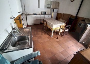 Sala da pranzo - Casa semi indipendente VIA ACHILLE SANNIA
 
97, Morcone - foto 8