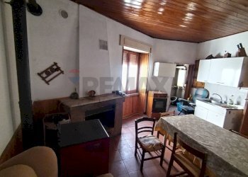 Sala da pranzo - Casa semi indipendente VIA ACHILLE SANNIA
 
97, Morcone - foto 9