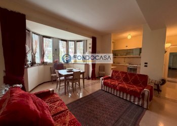 Foto 4 - Trilocale Via Giuseppe Zanardelli
 
2/4, Gardone Riviera - foto 4