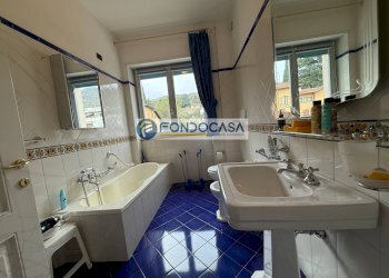 Foto 12 - Trilocale Via Giuseppe Zanardelli
 
2/4, Gardone Riviera - foto 12