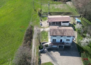 Casa all\'aperto - Villa Località Mirandola
 
200, Salsomaggiore Terme - foto 1