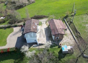 Casa all\'aperto - Villa Località Mirandola
 
200, Salsomaggiore Terme - foto 3