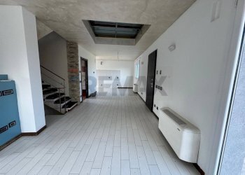 Hall / corridoio - Villa Località Mirandola
 
200, Salsomaggiore Terme - foto 27