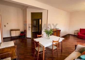 Sala da pranzo - Appartamento Via Saverio Scrofani
 
15, Palermo - foto 3