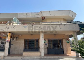 Edificio all\'aperto - Appartamento VIA VITTORIO EMANUELE ORLANDO
 
32/B, Santa Flavia - foto 1