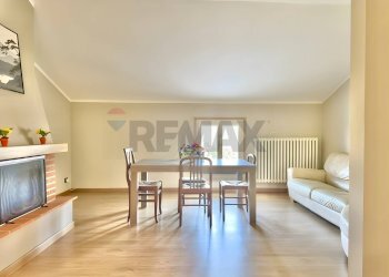 Sala da pranzo - Attico via Ghiardo
 
7, Cavriago - foto 8