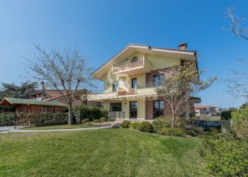 Foto 1 - Villa Viale Marche
27, Riccione - photo 1