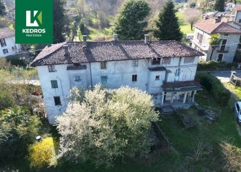 Foto 2 - Casa indipendente Via Leggiuno
 
19, Laveno-Mombello - foto 2