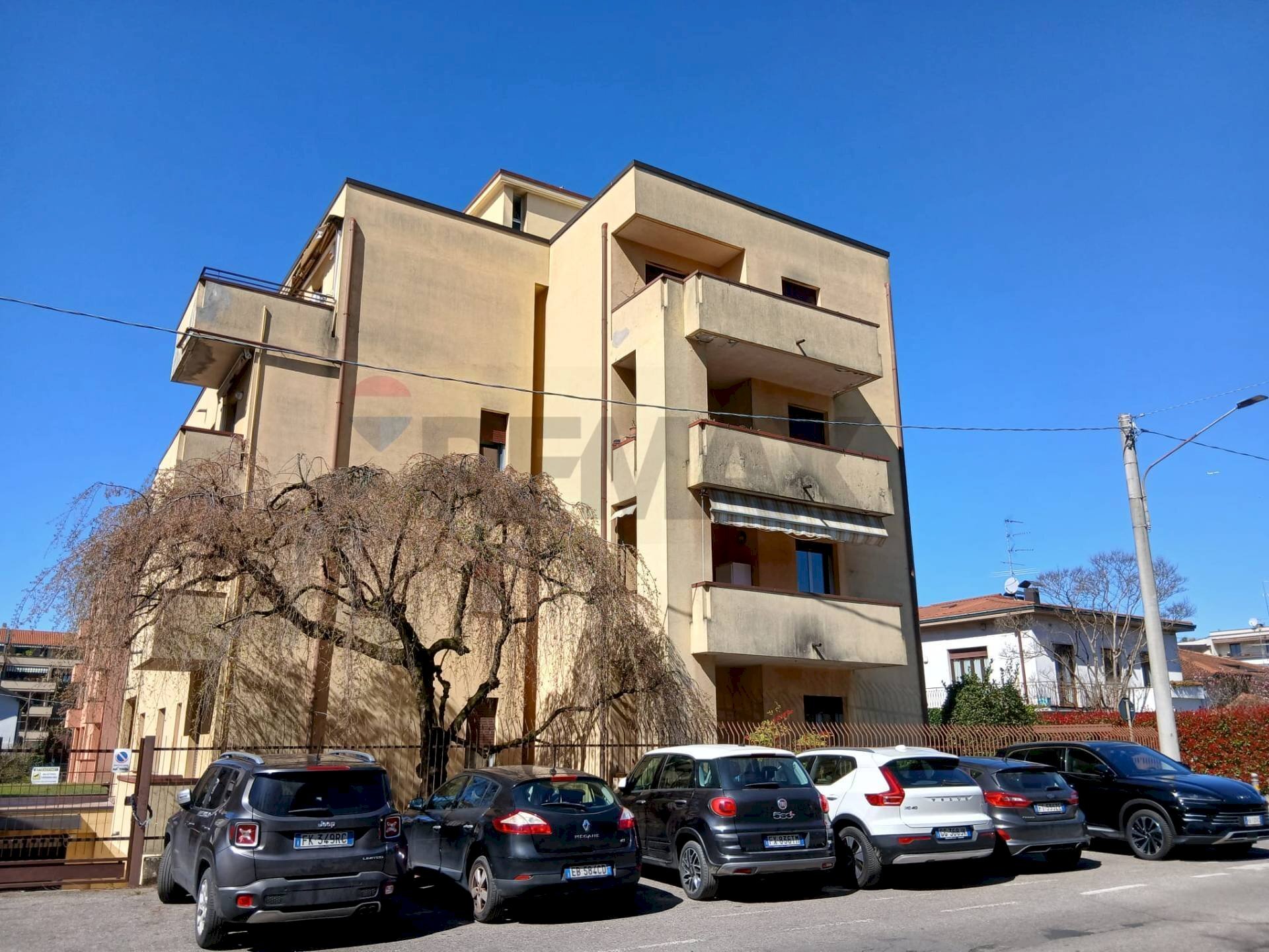 Edificio all\'aperto - Three-room apartment via napoleone ruberto
 
37, Cardano al Campo - photo 2