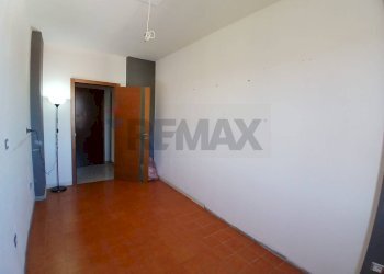 Stanza vuota - Three-room apartment via napoleone ruberto
 
37, Cardano al Campo - photo 6