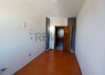Stanza vuota - Three-room apartment via napoleone ruberto
 
37, Cardano al Campo - photo 7