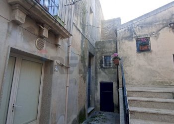 Edificio all\'aperto - Casa indipendente via terlato
 
3, Chiaramonte Gulfi - foto 3