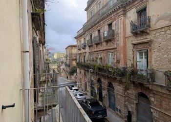 Balcone - Casa indipendente via cavalier francesco de stefano
 
102, Ragusa - foto 11