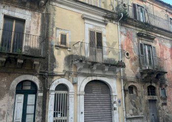 Edificio all\'aperto - Casa indipendente via cavalier francesco de stefano
 
102, Ragusa - foto 30