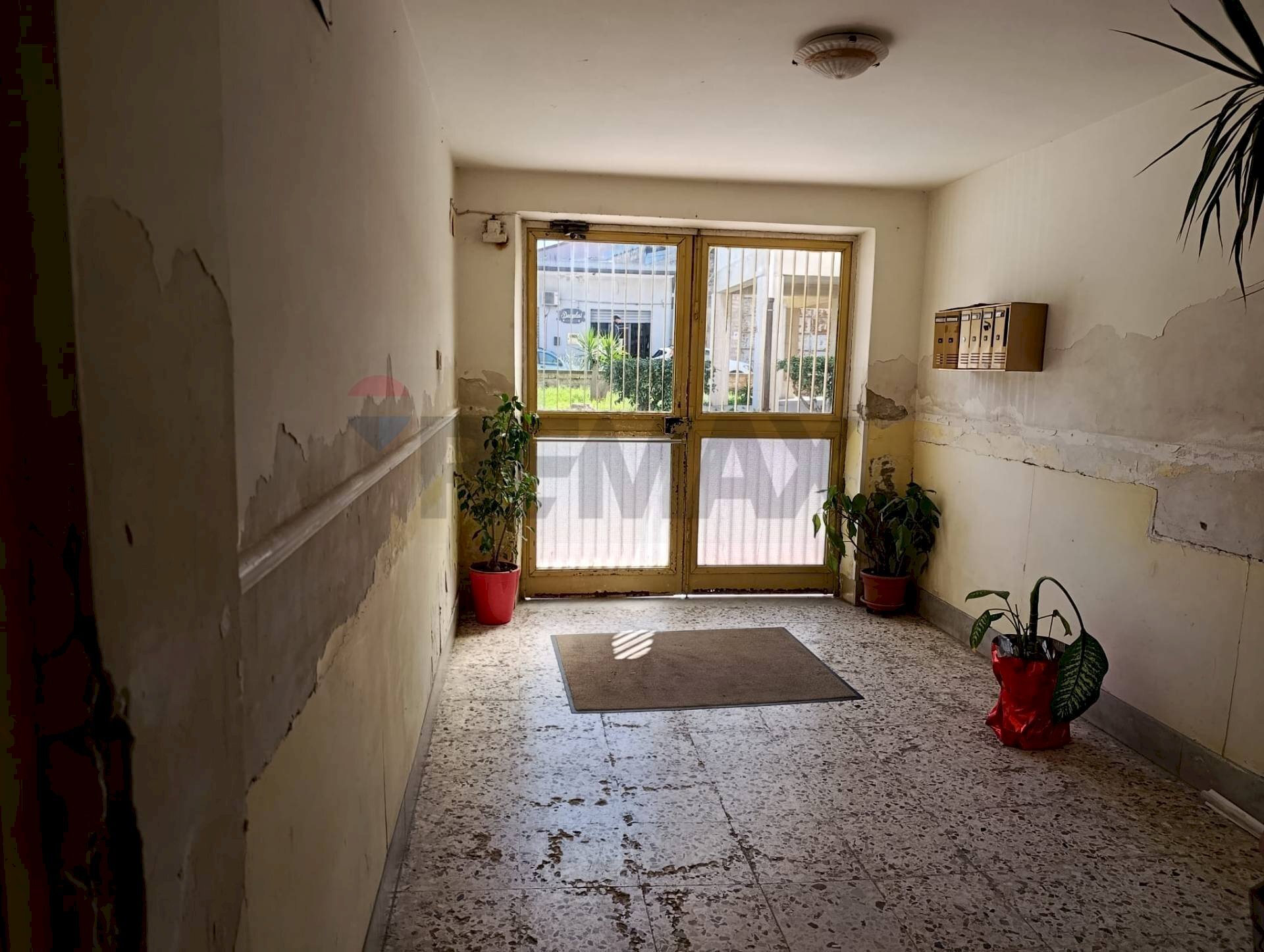 Ricezione / Lobby - Appartamento via Emanuele setti carraro
 
31, Niscemi - foto 1