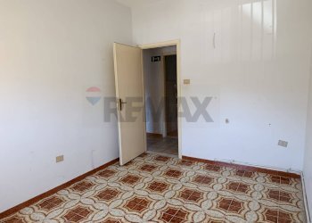 Stanza vuota - Appartamento via Emanuele setti carraro
 
31, Niscemi - foto 9