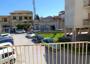 Balcone - Appartamento via Emanuele setti carraro
 
31, Niscemi - foto 16