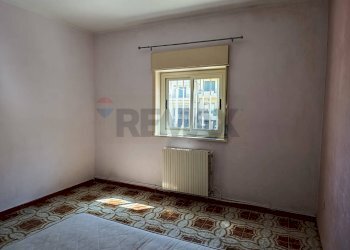 Stanza vuota - Appartamento via Emanuele setti carraro
 
31, Niscemi - foto 25