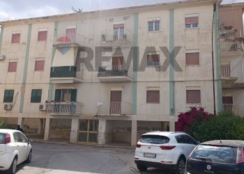Edificio all\'aperto - Appartamento via Emanuele setti carraro
 
31, Niscemi - foto 1