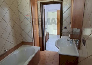 Bagno - Casa indipendente Via Loreto Gallinara III traversa dx
 
33, Modica - foto 31