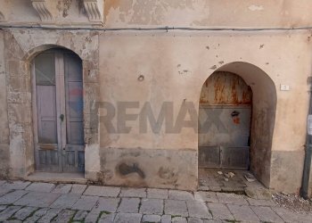 Edificio all\'aperto - Monolocale via terlato
 
11, Chiaramonte Gulfi - foto 2