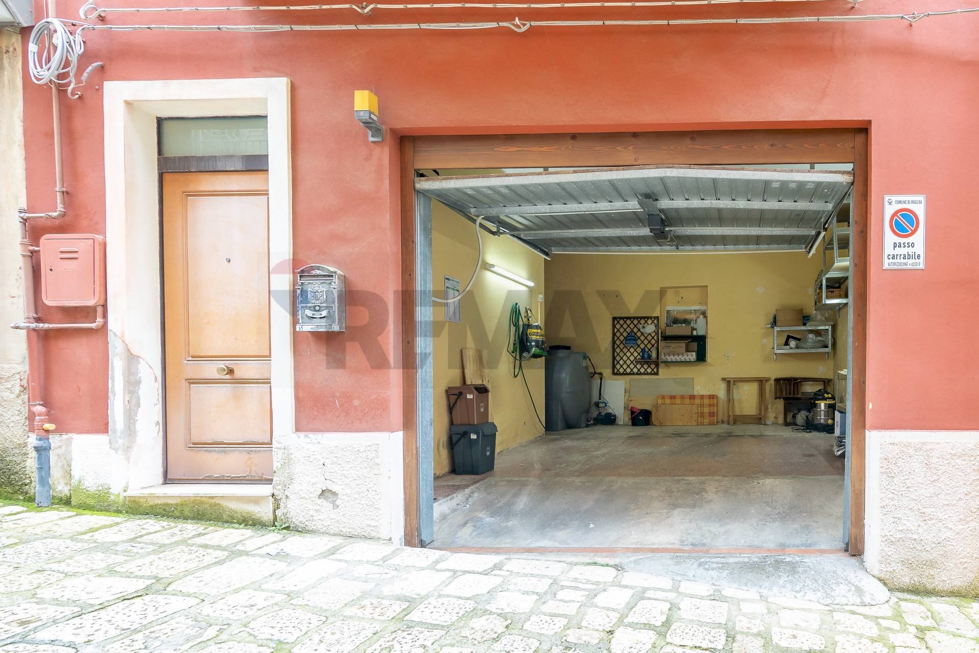 Parcheggio - Casa indipendente via Francesco Battaglia
 
11, Ragusa - foto 2