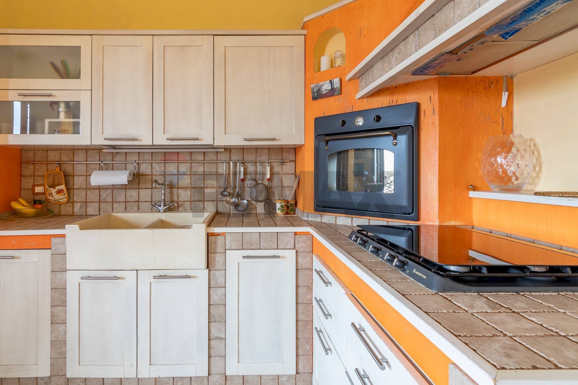 Cucina - Casa indipendente via Francesco Battaglia
 
11, Ragusa - foto 1