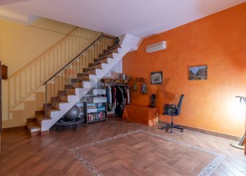 Scale - Casa indipendente via Francesco Battaglia
11, Ragusa - foto 9