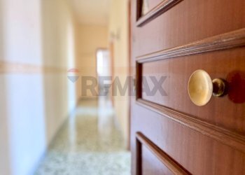 Hall / corridoio - Bilocale VIA BARTOLO LONGO
 
25, Calvizzano - foto 1