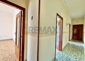 Hall / corridoio - Bilocale VIA BARTOLO LONGO
 
25, Calvizzano - foto 17