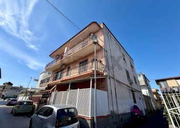 Edificio all\'aperto - Bilocale VIA BARTOLO LONGO
 
25, Calvizzano - foto 35