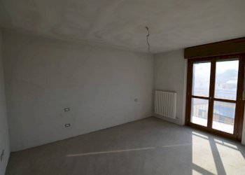 Foto 13 - Three-room apartment Via Industriale
 
15, Calolziocorte - photo 13