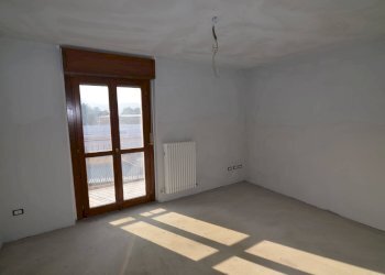 Foto 15 - Three-room apartment Via Industriale
 
15, Calolziocorte - photo 15