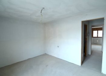 Foto 17 - Three-room apartment Via Industriale
 
15, Calolziocorte - photo 17