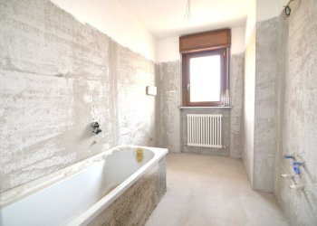 Foto 19 - Three-room apartment Via Industriale
 
15, Calolziocorte - photo 19