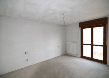 Foto 22 - Three-room apartment Via Industriale
 
15, Calolziocorte - photo 22