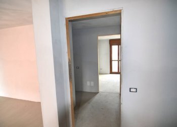 Foto 26 - Three-room apartment Via Industriale
 
15, Calolziocorte - photo 26