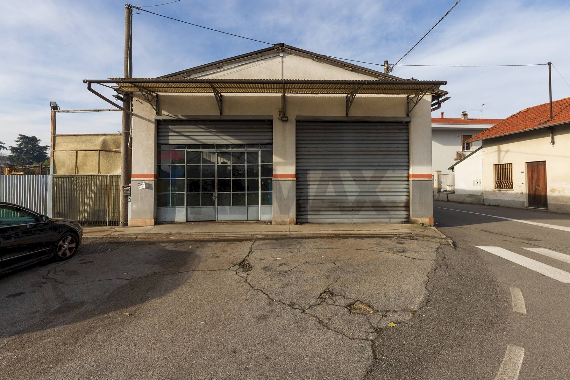 Casa all\'aperto - Locale Commerciale Via 5 Giornate
 
57, Samarate - foto 1