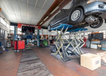 Palestra - Locale Commerciale Via 5 Giornate
 
57, Samarate - foto 2