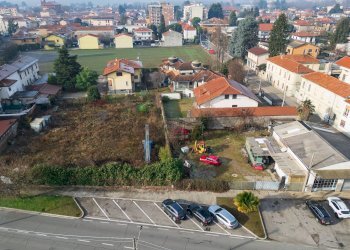 Posizione della mappa - Locale Commerciale Via 5 Giornate
 
57, Samarate - foto 13