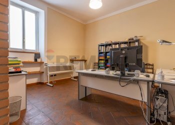 Ufficio - Trilocale Piazza Leonardo da Vinci
 
11, Vaprio d'Adda - foto 10