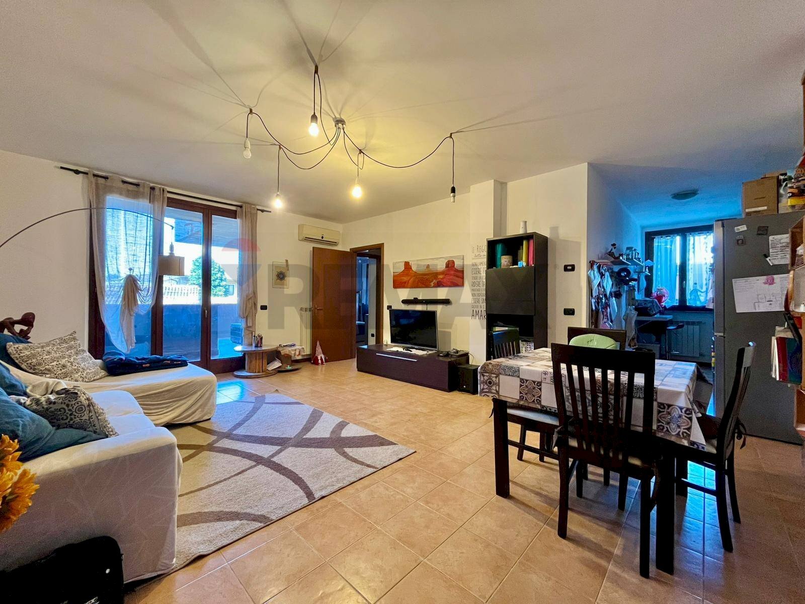 Sala da pranzo - Three-room apartment Via Gradella
 
74/A, Pandino - photo 3