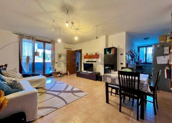 Sala da pranzo - Three-room apartment Via Gradella
 
74/A, Pandino - photo 3