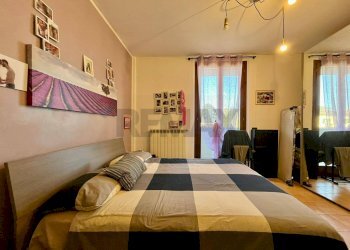 Camera / camera da letto - Three-room apartment Via Gradella
 
74/A, Pandino - photo 20