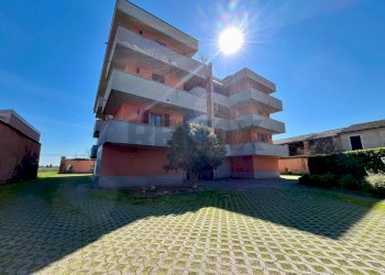 Edificio all\'aperto - Three-room apartment Via Gradella
 
74/A, Pandino - photo 26