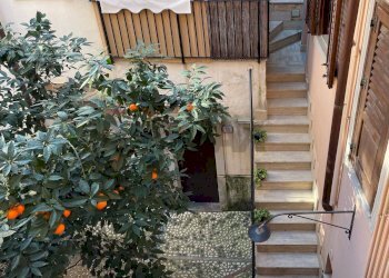 Scale - Monolocale Cortile Del Musico
 
6, Palermo - foto 18