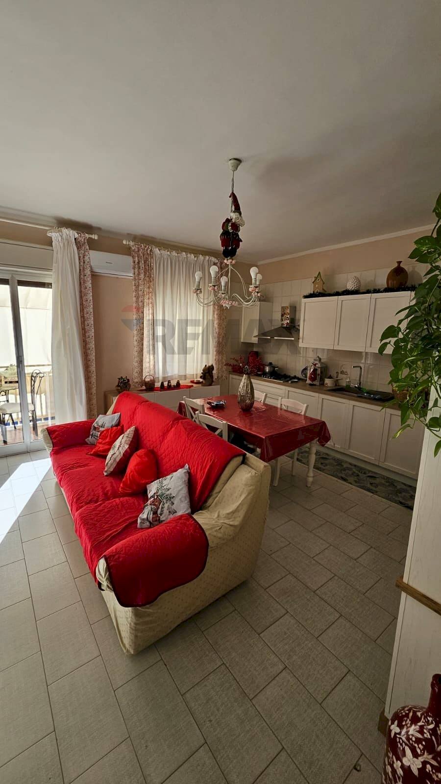 Soggiorno - Apartment via ugo la malfa
 
28, Ficarazzi - photo 2