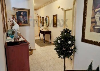 Hall / corridoio - Apartment via ugo la malfa
28, Ficarazzi - photo 4